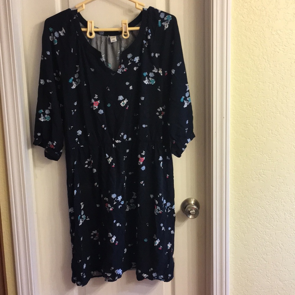 Dress navy background